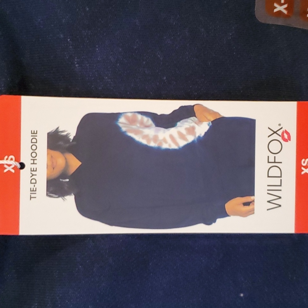 Wildfox Hadley Long Sleeve Tie-Dye Hoodie Sweatshirt Size XS NWT'S - Picture 9 of 12